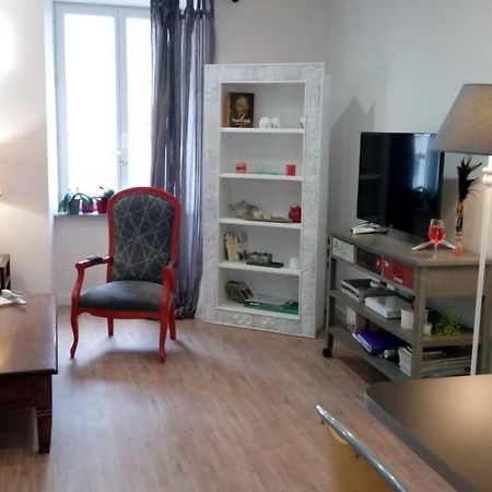 Les Chambres Hautes D'Anastasia Rodez Kültér fotó