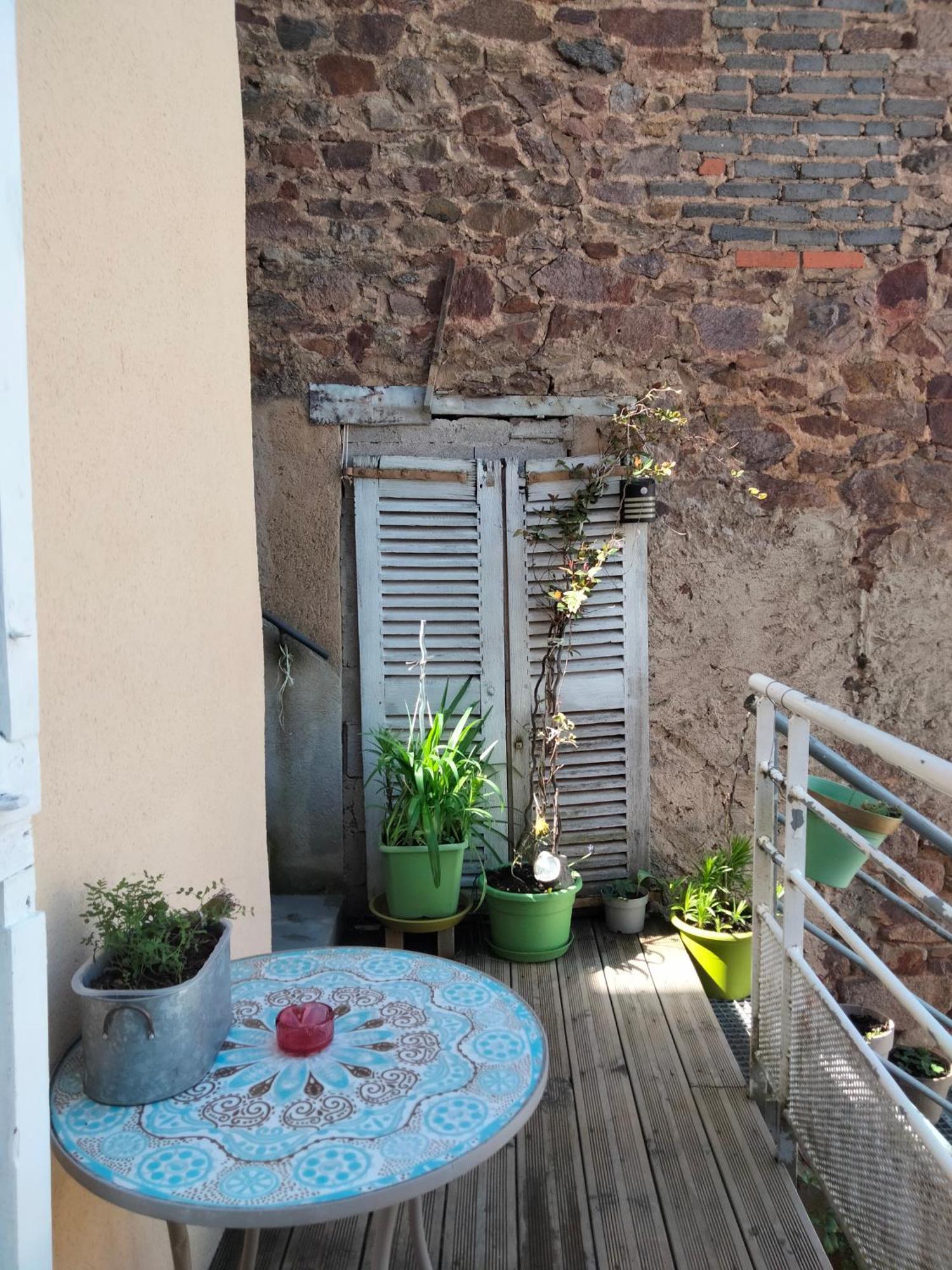 Les Chambres Hautes D'Anastasia Rodez Kültér fotó