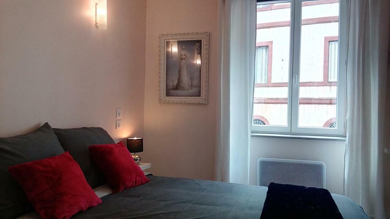 Les Chambres Hautes D'Anastasia Rodez Kültér fotó